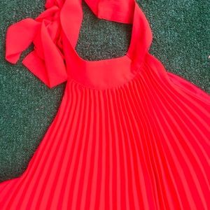H&m red dress marilyn monroe